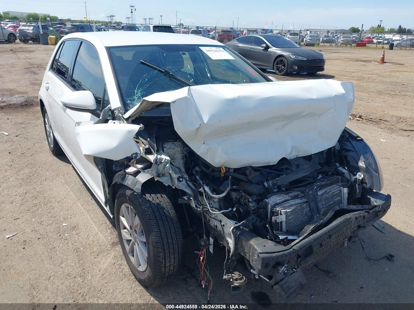 2016 Volkswagen Golf Tsi S 4-Door