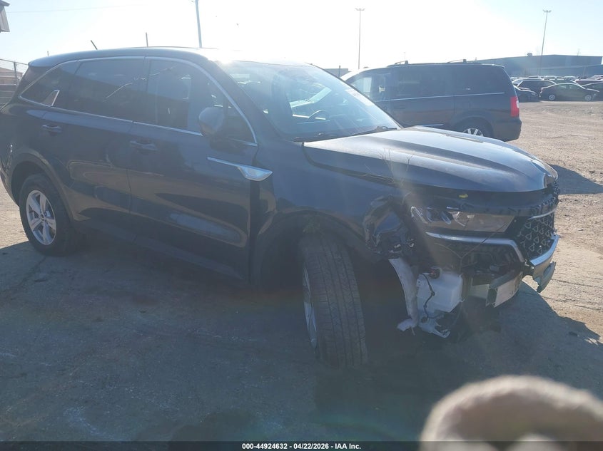 2022 KIA SORENTO LX