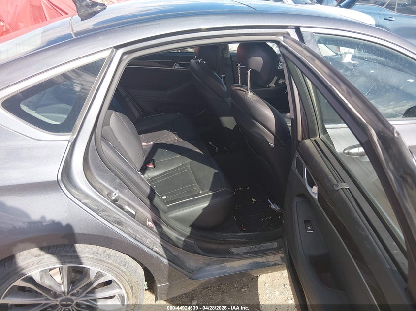 2015 HYUNDAI GENESIS auction photo 8