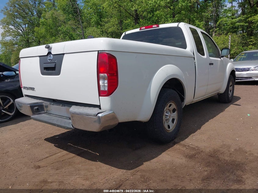 2015 Nissan Frontier S