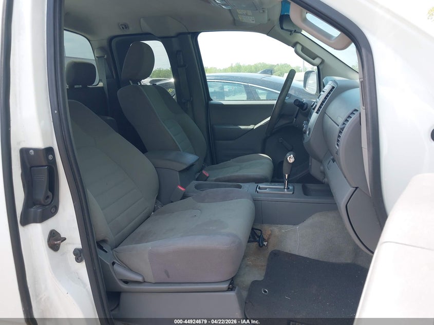 2015 Nissan Frontier S