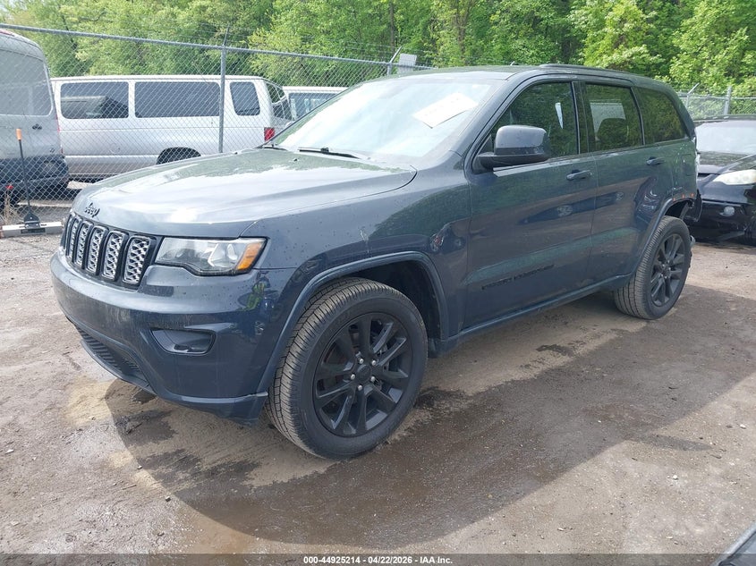 2018 Jeep Grand Cherokee Altitude 4x4 1C4RJFAG0JC332636 photo 1