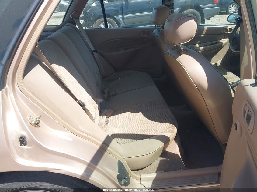 1998 Ford Escort Se VIN: 3FAFP15P3WR237324 Lot: 44925363