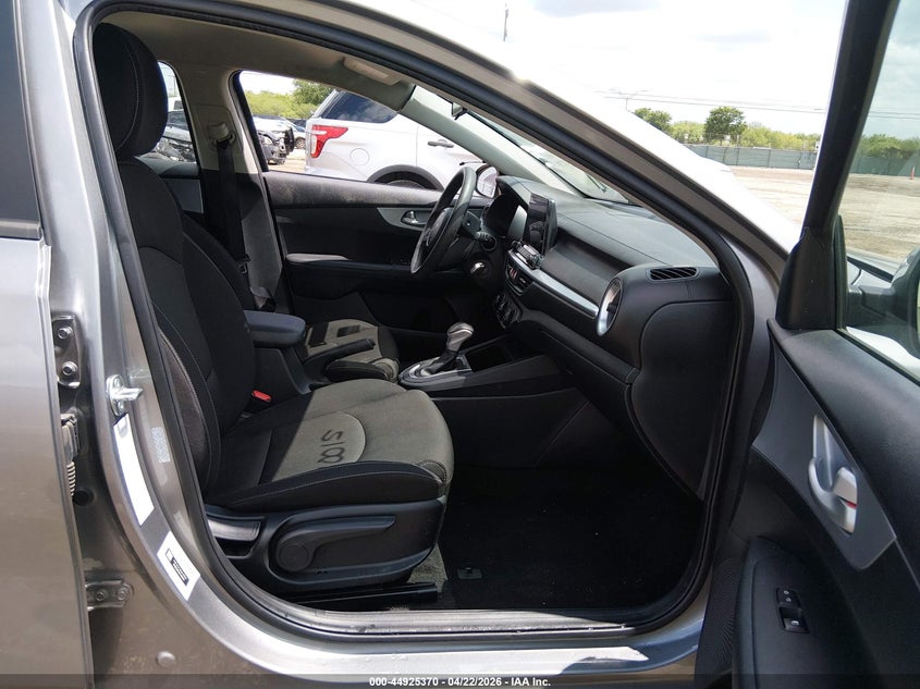 VIN 3KPF24AD5RE794740 2024 KIA FORTE LXS