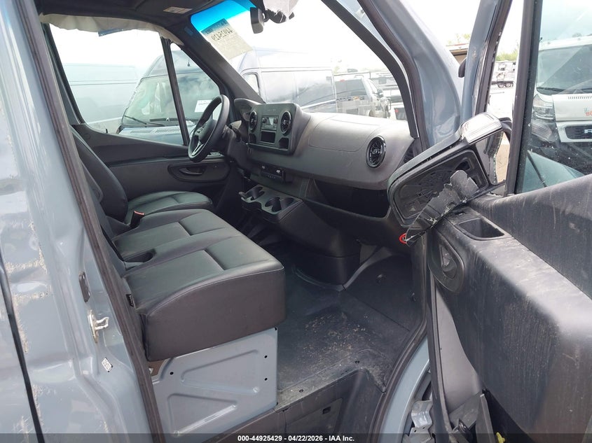 2024 Mercedes-Benz Sprinter 2500 Standard Roof 4-Cyl Diesel