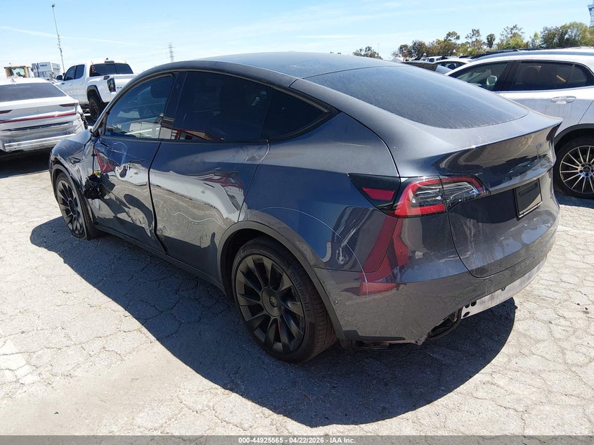 Vin: 5yjygdee8lf058356, lot: 45422943, tesla model y long range dual motor all-wheel drive 20203