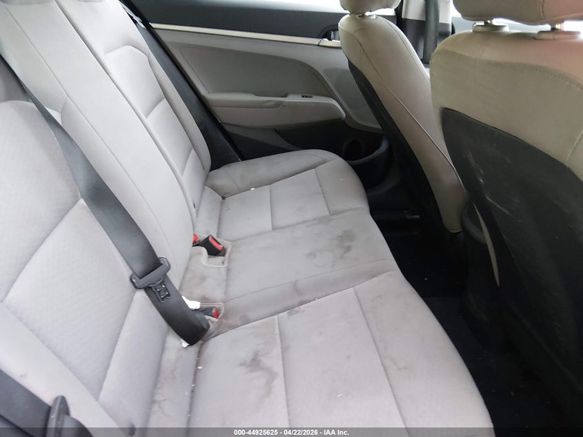 2020 HYUNDAI ELANTRA auction photo 8