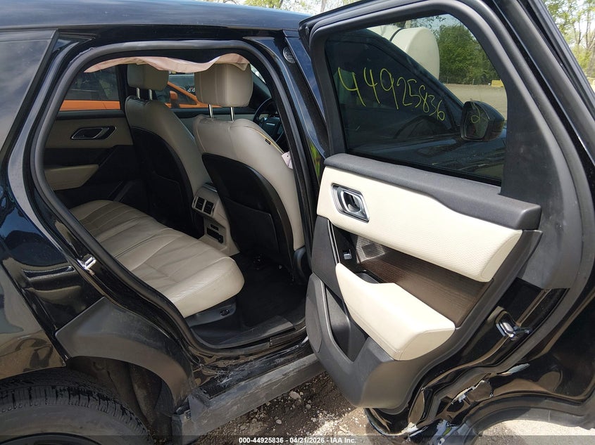 LAND ROVER RANGE ROVER VELAR - zdjęcie 8
