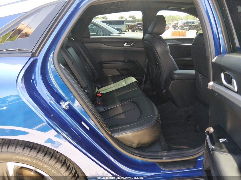 VIN 5XXG64J22NG113121 2022 KIA K5 GT-LINE