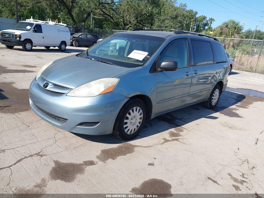 2008 Toyota Sienna Le