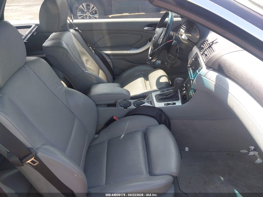 2005 BMW 325Ci
