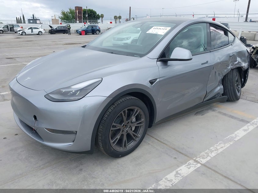 2024 Tesla Model Y Long Range Dual Motor All-Wheel Drive 7SAYGDEE8RA310793 photo 1