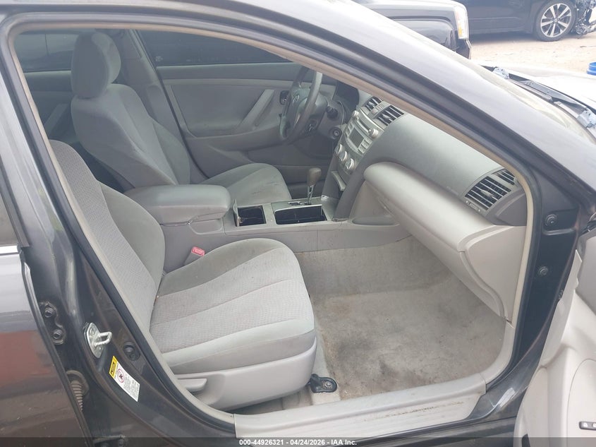 2011 TOYOTA CAMRY auction photo 5