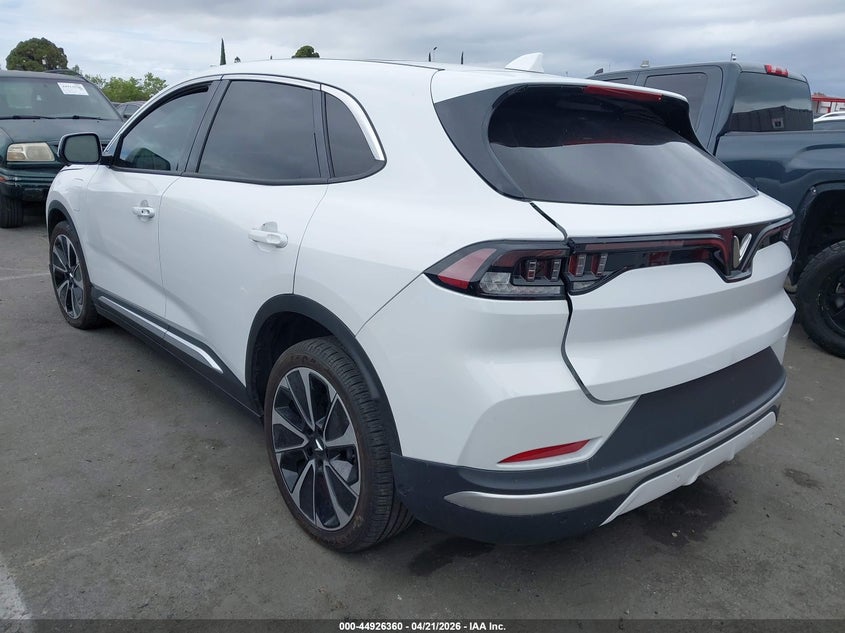 2025 VINFAST VF 8(VIN: RLLV1AFA0SH012023