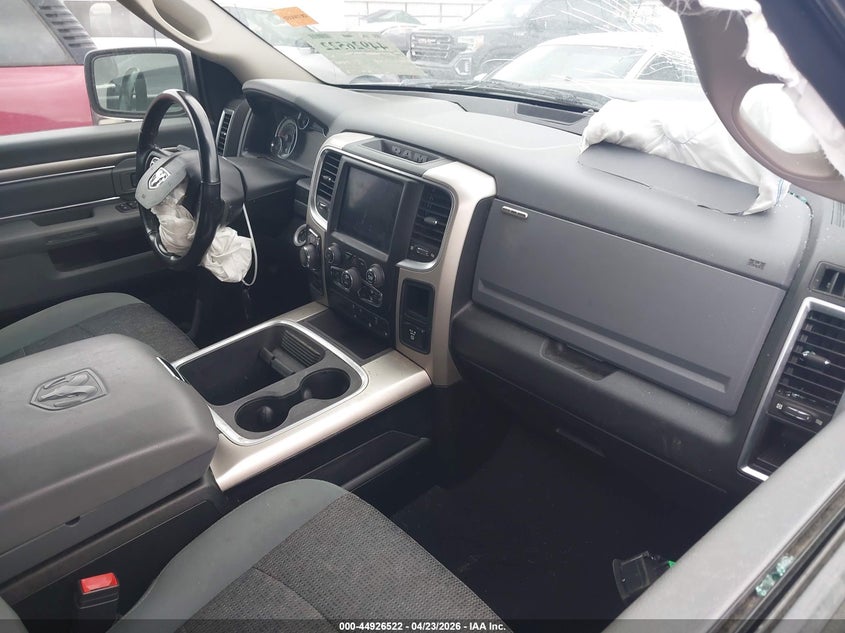 2020 RAM 1500 CLASSIC auction photo 5