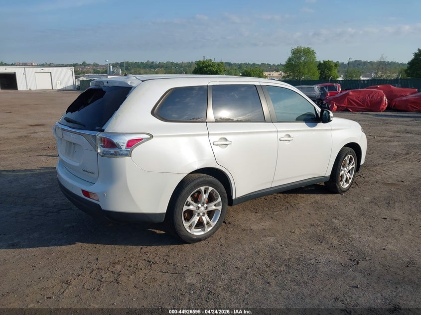 2014 Mitsubishi Outlander Se