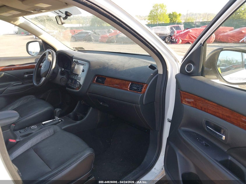 2014 Mitsubishi Outlander Se