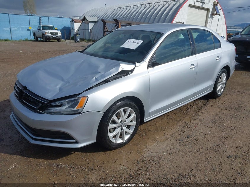 2015 VOLKSWAGEN JETTA auction photo 2