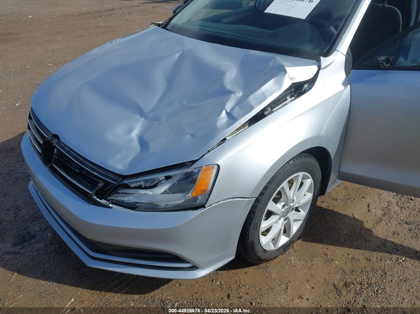 2015 VOLKSWAGEN JETTA auction photo 6