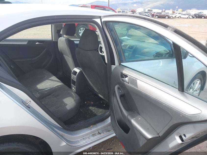 2015 VOLKSWAGEN JETTA auction photo 8