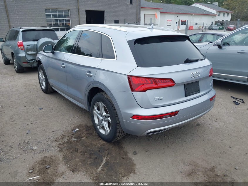 Vin: wa1bnafy7j2245553, lot: 45424072, audi q5 2.0t premium 20183