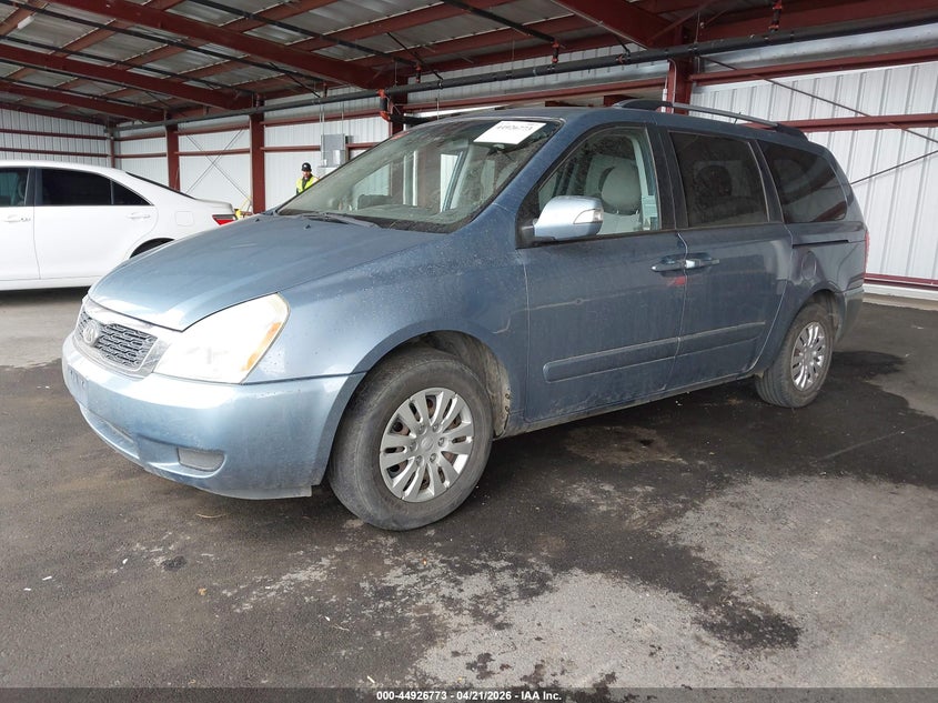 2012 Kia Sedona Lx