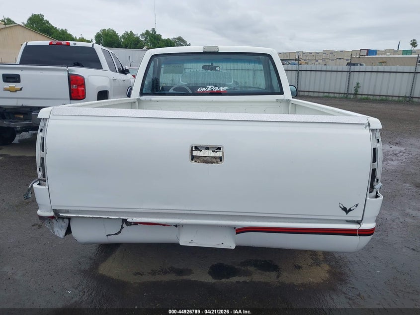 1990 GMC Sierra C1500 VIN: 1GTDC14K7LZ500330 Lot: 44926789