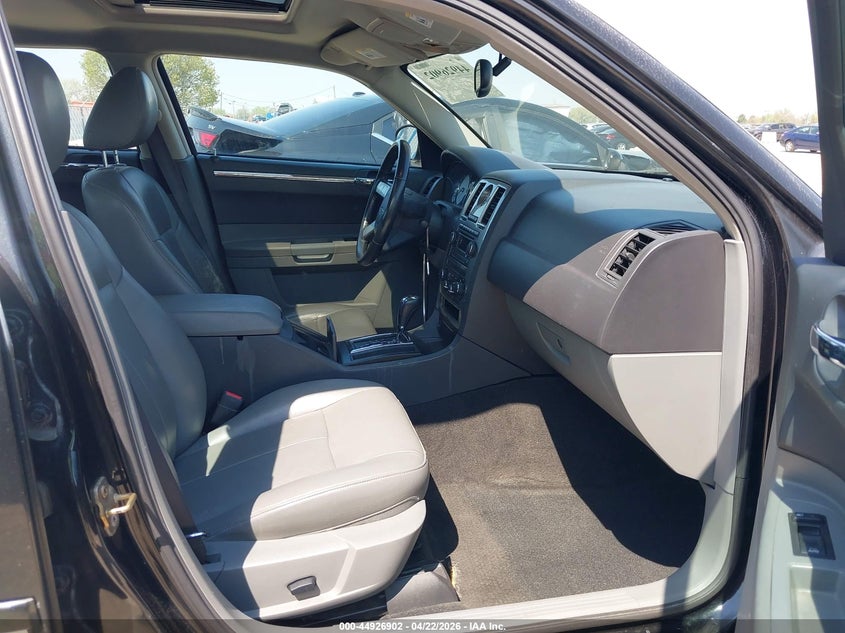 2005 Chrysler 300 Touring