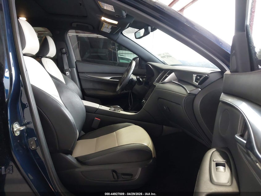 2024 INFINITI QX55 auction photo 5