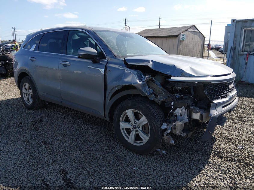 2022 KIA SORENTO LX