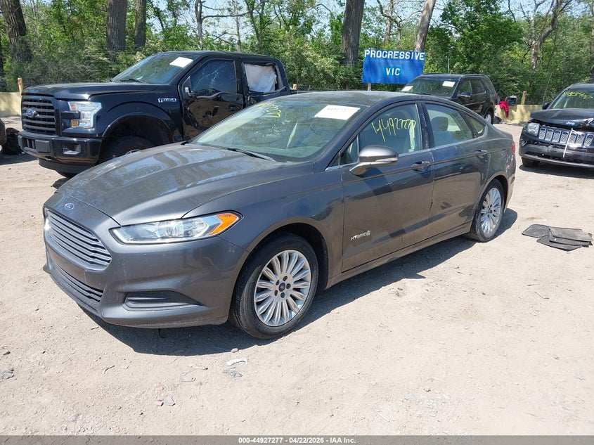 2016 FORD FUSION HYBRID auction photo 2