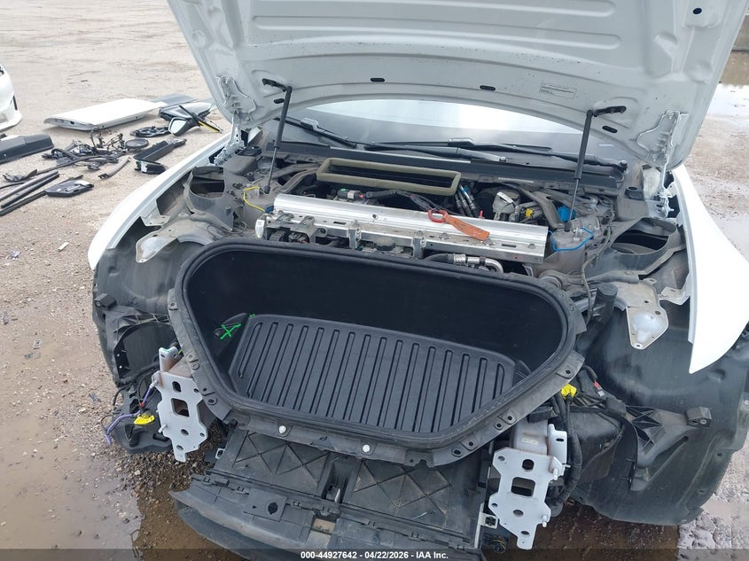 2022 Tesla Model S Dual Motor All-Wheel Drive VIN: 5YJSA1E54NF489575 Lot: 44927642
