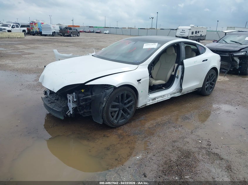 Vin: 5yjsa1e54nf489575, lot: 45425021, tesla model s dual motor all-wheel drive 20222