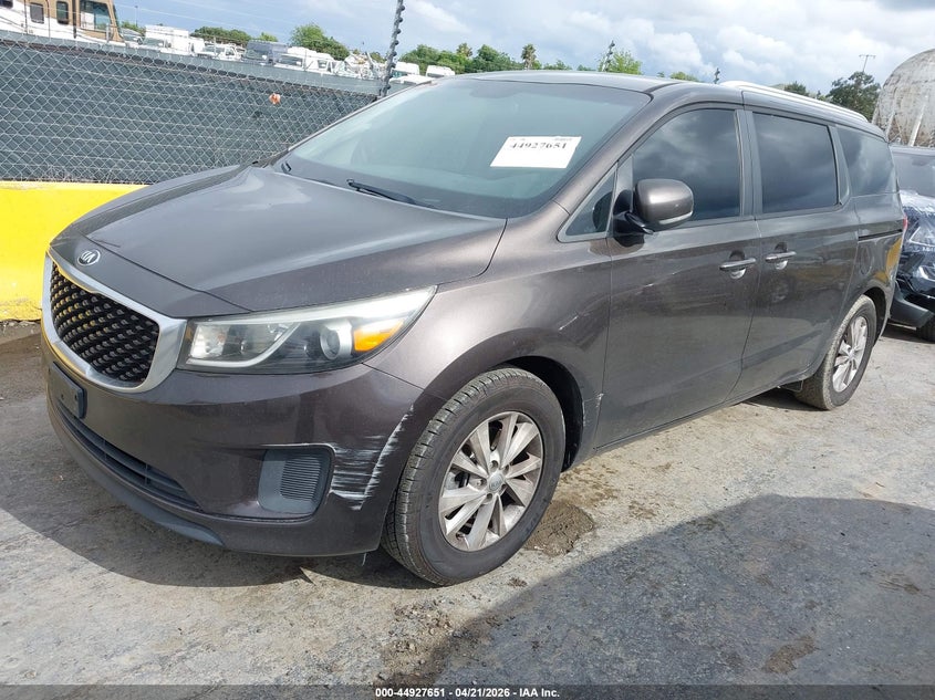 2015 Kia Sedona Lx