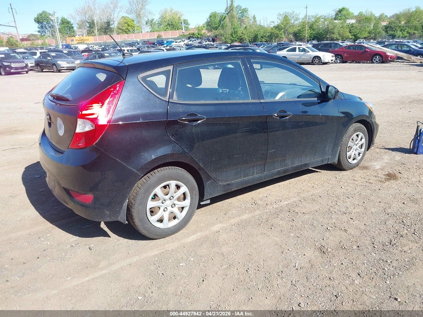 2013 Hyundai Accent Gs