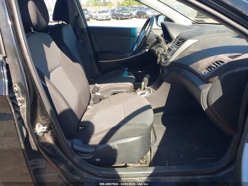 2013 Hyundai Accent Gs