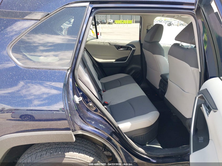 4T3RWRFV7RU163332 Toyota Rav4 Hybrid Xle