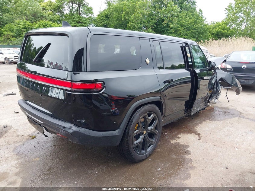 2026 RIVIAN R1S auction photo 4