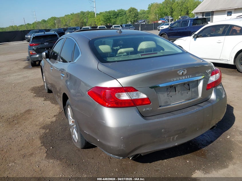 2014 INFINITI Q70 auction photo 3