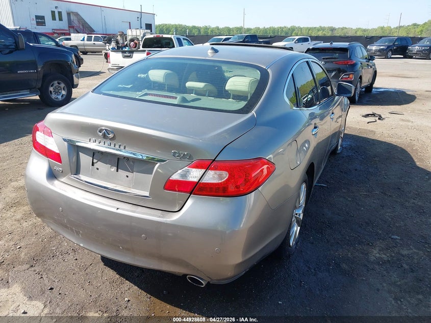 2014 INFINITI Q70 auction photo 4