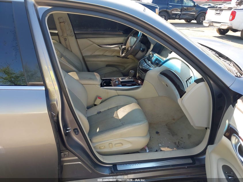 2014 INFINITI Q70 auction photo 5