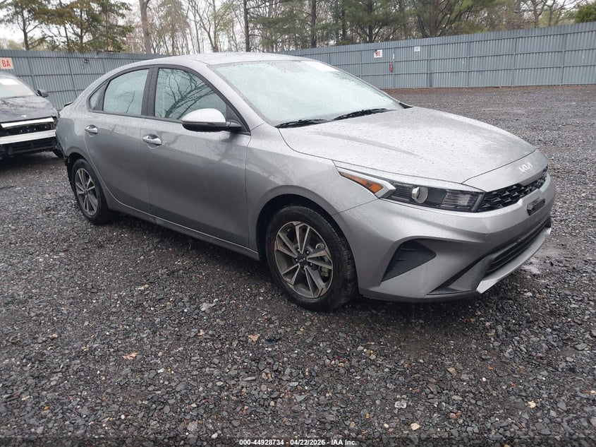Vin: 3kpf24ad5re805879, lot: 45426123, kia forte lxs 2024 img_1