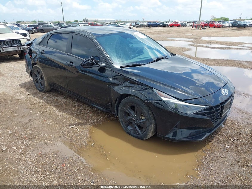 2022 HYUNDAI ELANTRA SEL