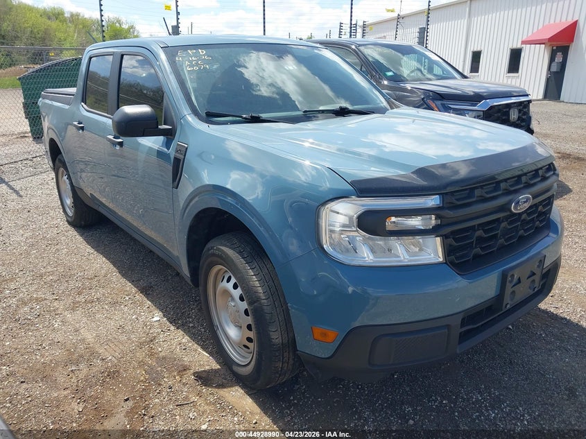 2023 FORD MAVERICK XL