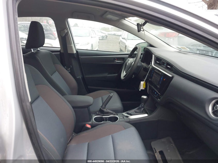 2019 TOYOTA COROLLA auction photo 5