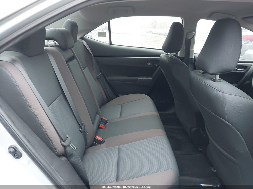 2019 TOYOTA COROLLA auction photo 8