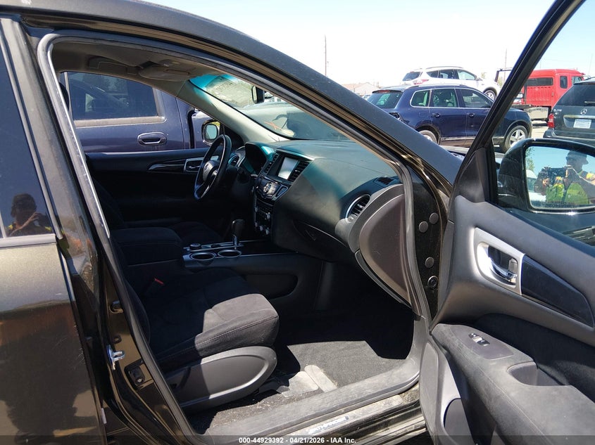 2015 Nissan Pathfinder Sv