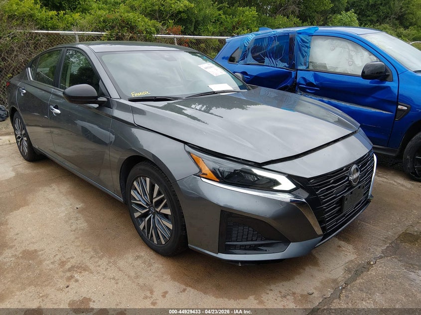 2024 Nissan Altima Sv Fwd