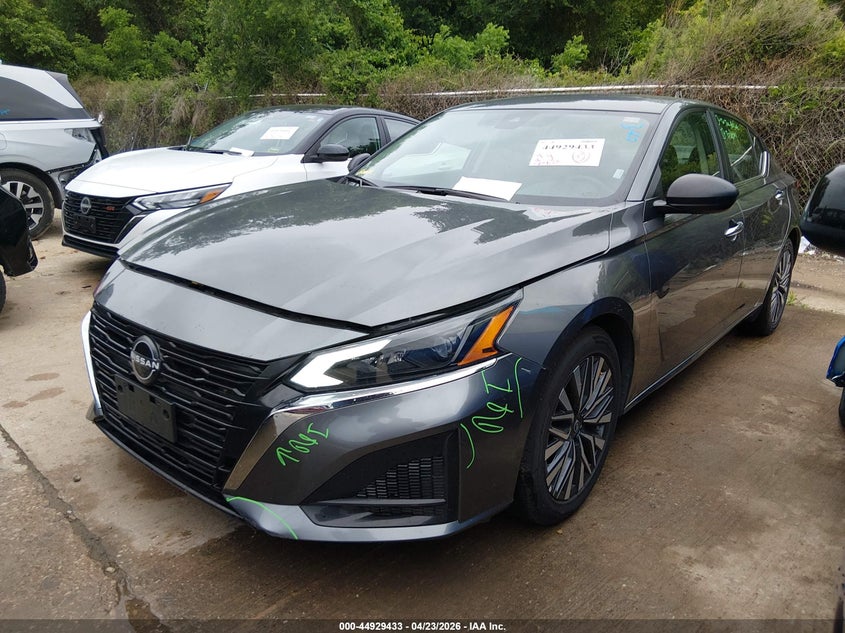 2024 Nissan Altima Sv Fwd