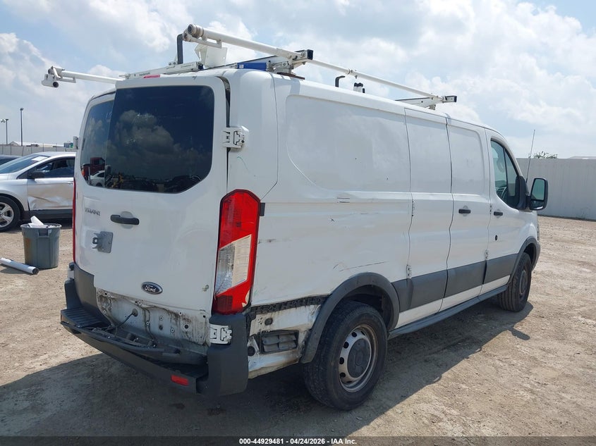 2016 FORD TRANSIT-250 auction photo 4